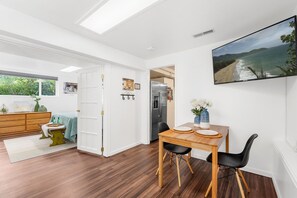 Dining - Long Term Stay Discount. Business, Couples and Families Welcome/Ground Floor (Bothell)