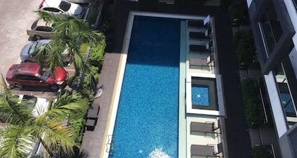 One bedroom condominium 506