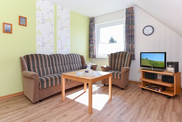 Unclassified image, 1 of 19, button