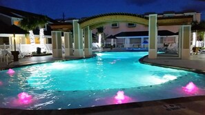 Piscine extérieure, piscine chauffée