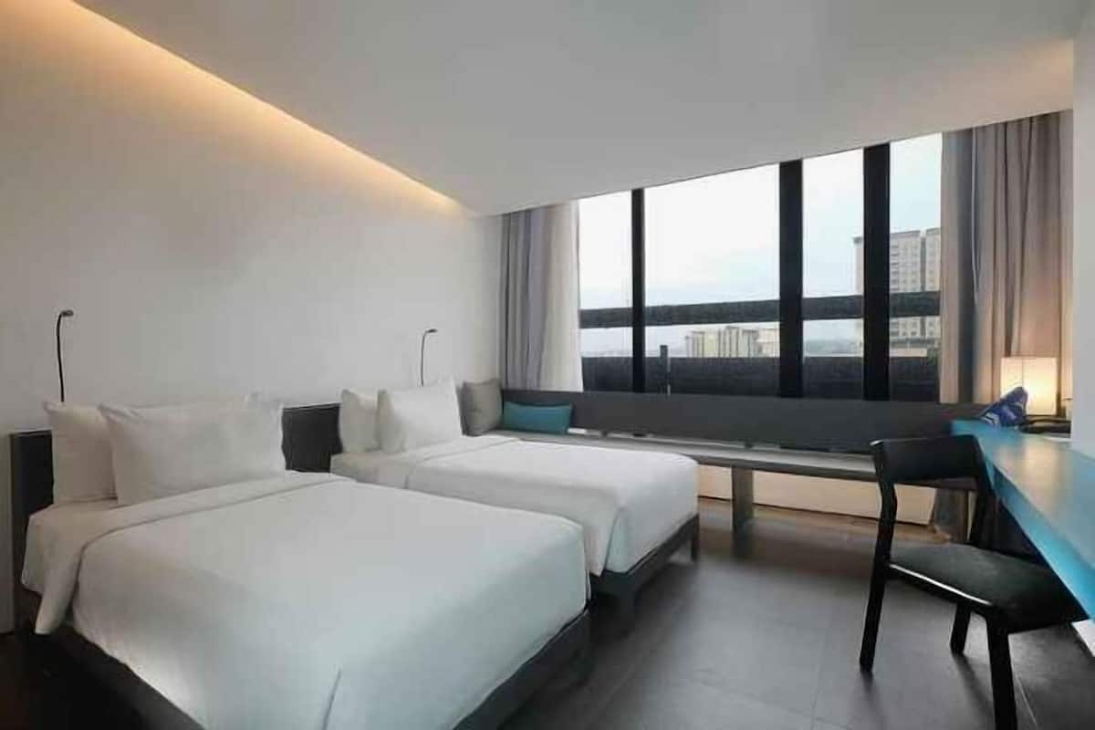 In-room safe, desk, blackout drapes, soundproofing
