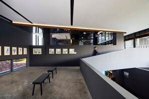 Interior - ARTOTEL Gajahmada Semarang (Semarang)