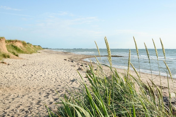 Beach nearby, fishing