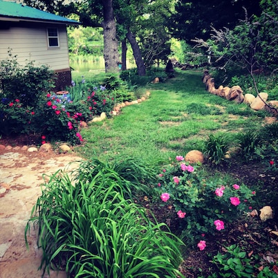 Harper's Landing Waterfront Steps to Hiking/Biking in Medicine Park - Fort Sill