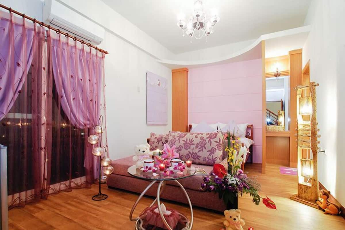 Habitación doble (Elegant) | Escritorio, wifi gratis y ropa de cama