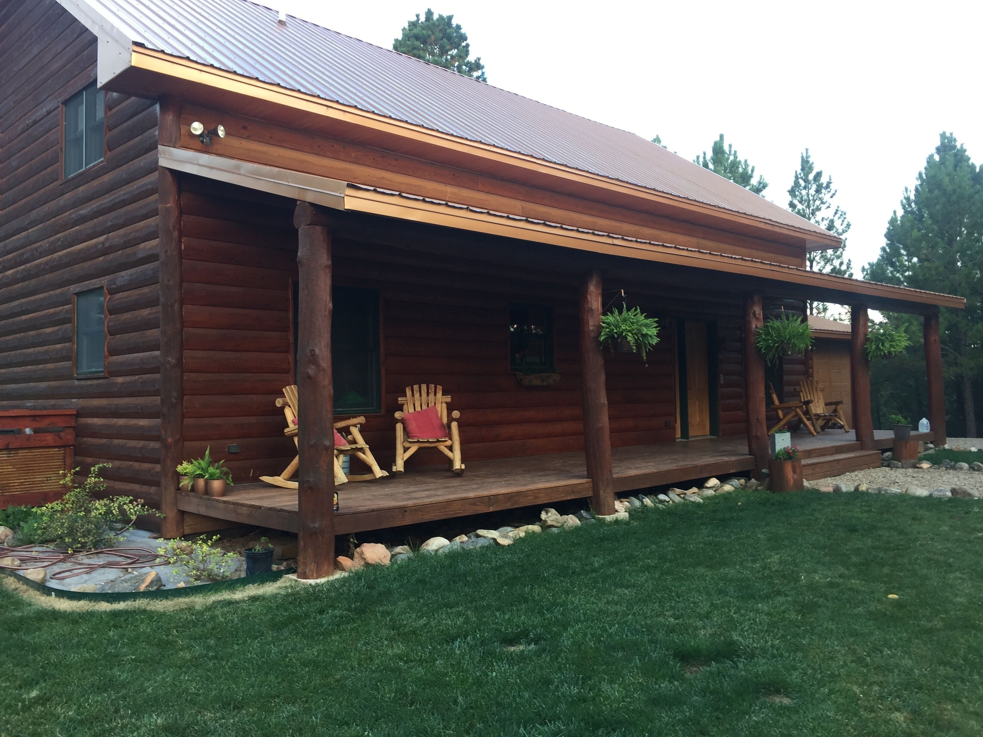 Private and Peaceful Log Cabin