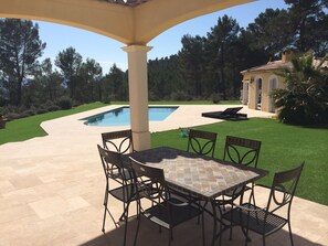 Restauration extérieure