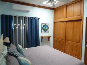 3 bedrooms, in-room safe, iron/ironing board, free WiFi - Beautiful Beachfront Villa on the Sea of Cortez (Puerto Penasco)