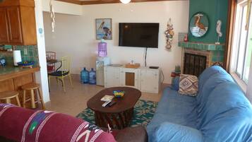 智能电视、壁炉