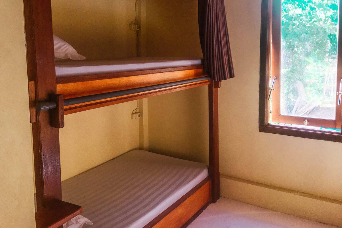 In-room safe, free WiFi