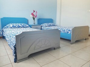 5 Schlafzimmer, Bügeleisen/Bügelbrett, Internetzugang, Bettwäsche