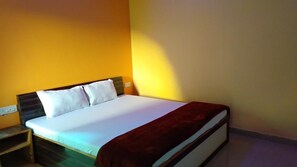 Standard Room, 1 Double Bed, Garden View | Rollaway beds, free WiFi - Parvat Valley Resort (Pushkar)