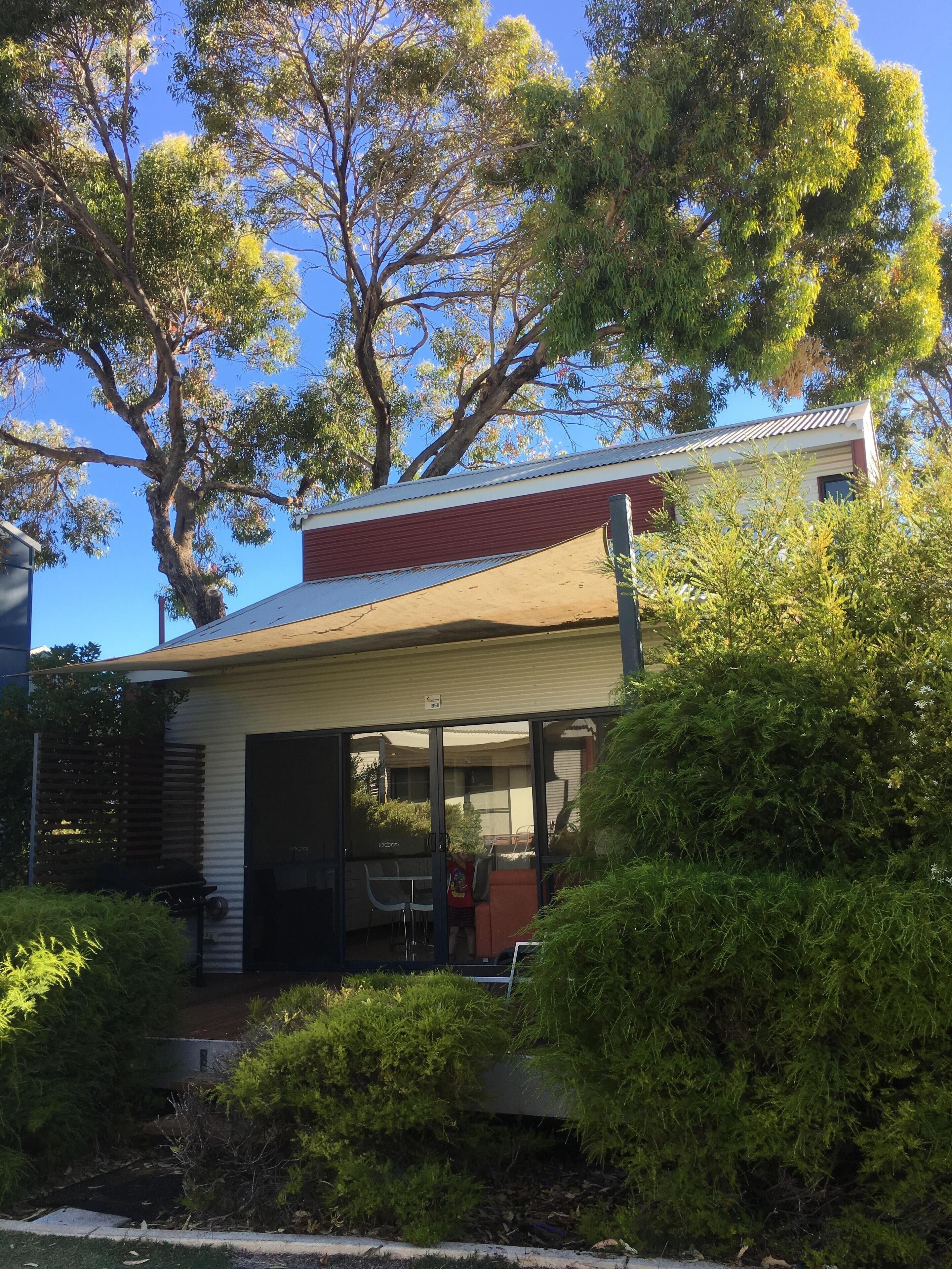 BEACH SHACK PRESTON BEACH RESORT - HEATED POOL - FOXTEL - 500M TO BEACH