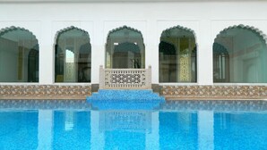 Outdoor pool - Utkarsh Vilas Tavisha (Agra)
