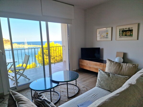 Living area - EXCLUSIVE PENTHOUSE IN THE RESIDENTIAL MARLAU (Sant Feliu de Guíxols)