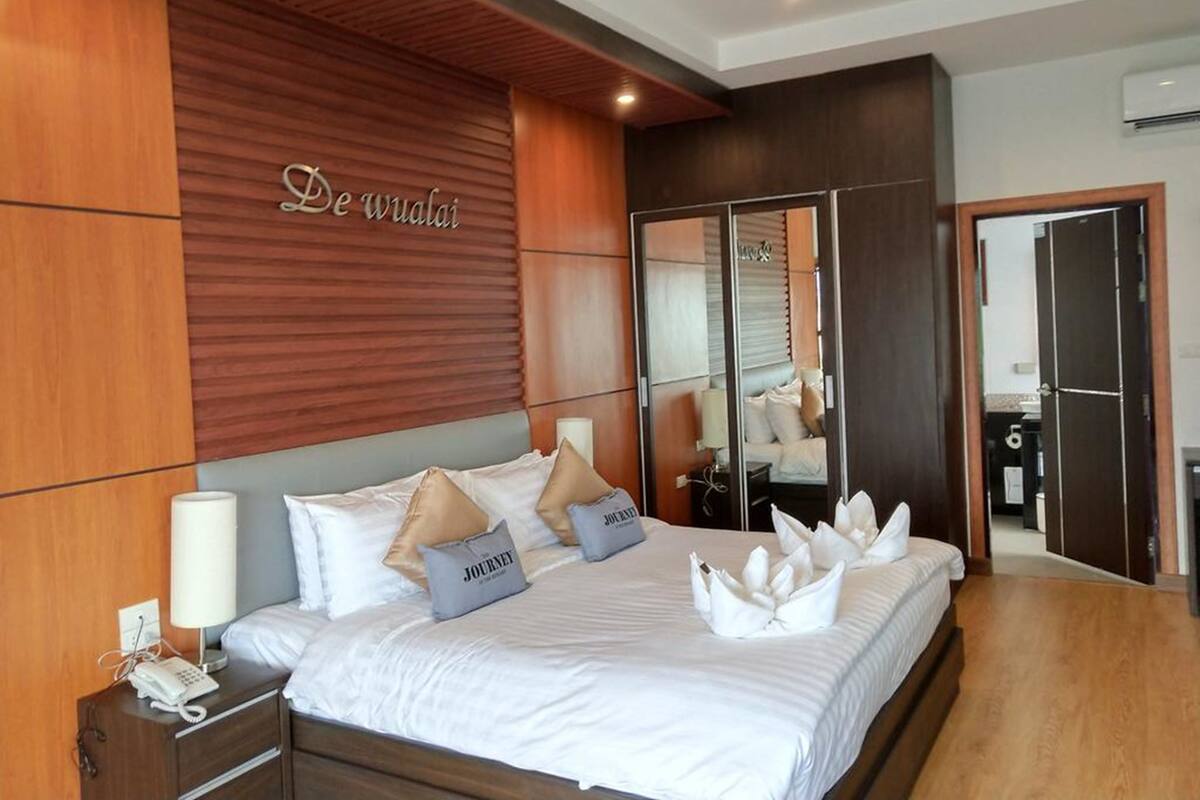 Double Room with Mountain View | Minibar, Zimmersafe, Verdunkelungsvorhänge, schallisolierte Zimmer