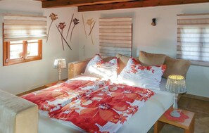 1 makuuhuone, vauvan matkasänky, ilmainen Wi-Fi