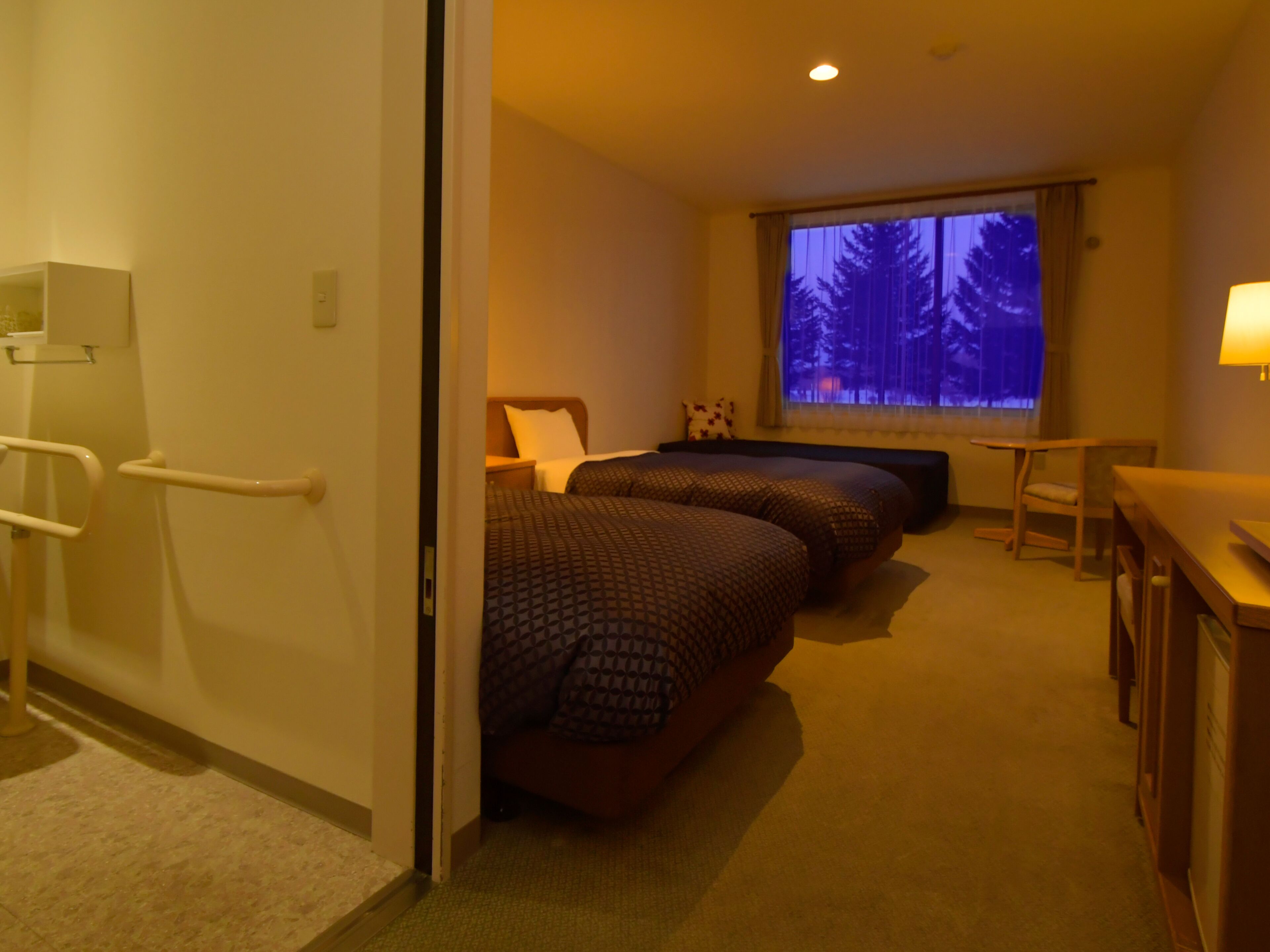 in-room safe, desk, free wifi, bed sheets