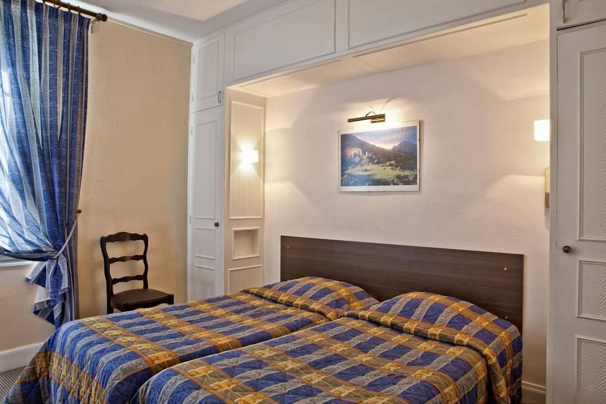 individually decorated, individually furnished, desk, blackout curtains