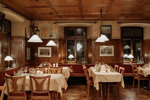 Restaurant - Fränkischer Gasthof Hotel Zum Koppen (Gemuenden)