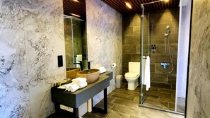 Superior Double Room, 1 Queen Bed, Non Smoking | Bathroom | Shower, hair dryer, bathrobes, slippers - JSL Hotel (Taipei)