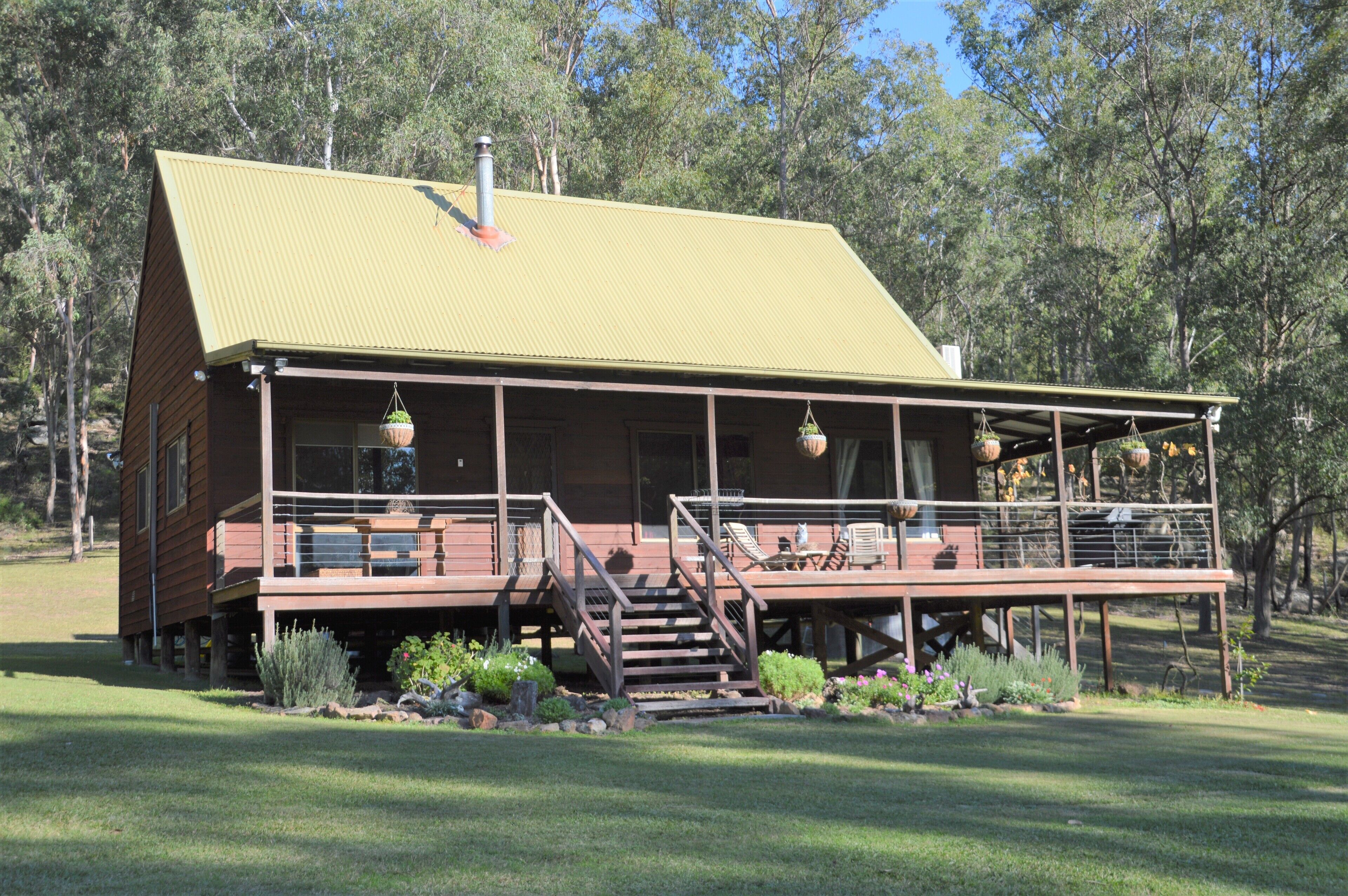 Secluded escape in Historic Wollombi — image 26