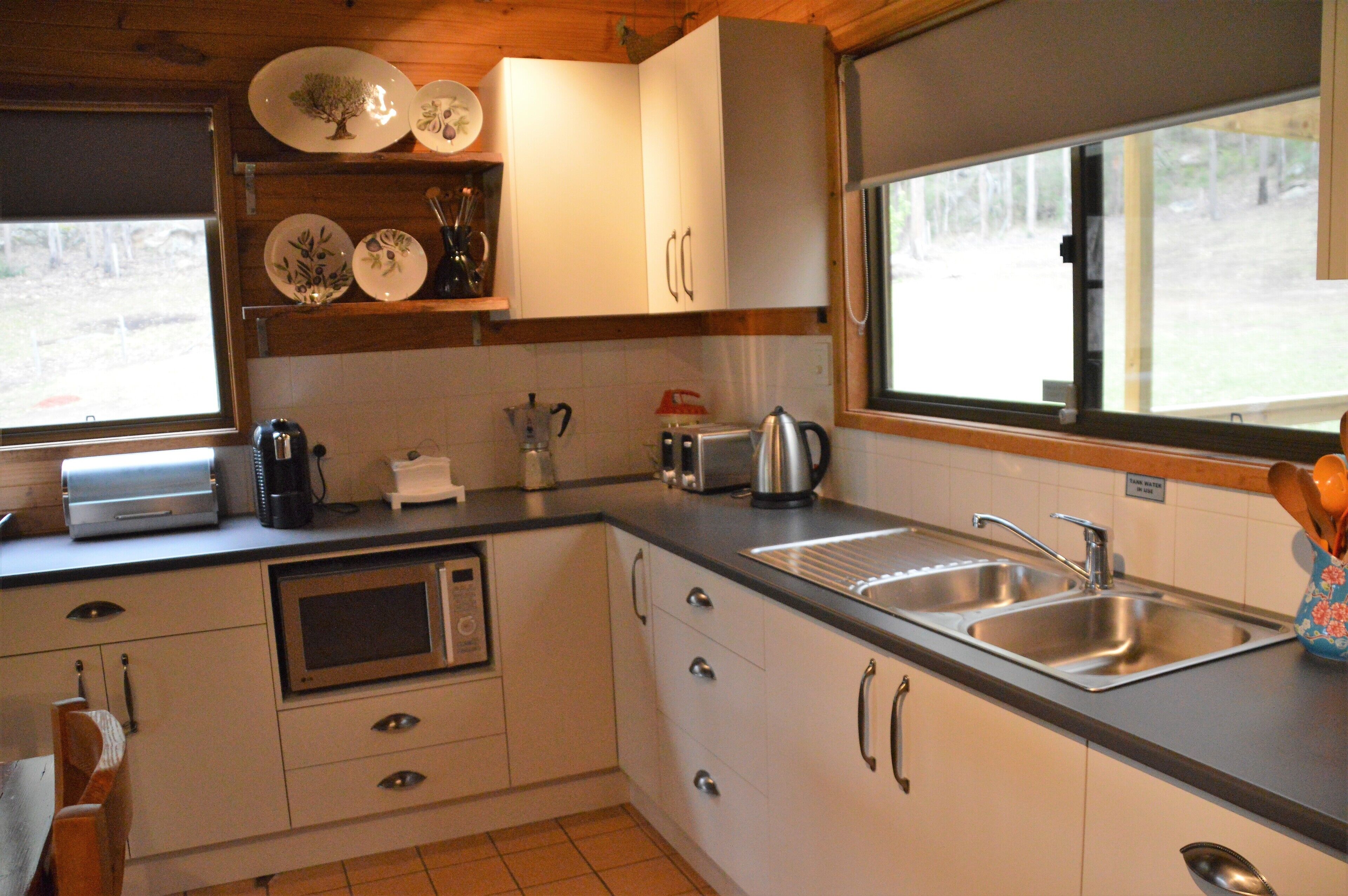 Secluded escape in Historic Wollombi — image 10