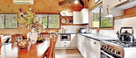 Fridge, microwave, oven, coffee/tea maker