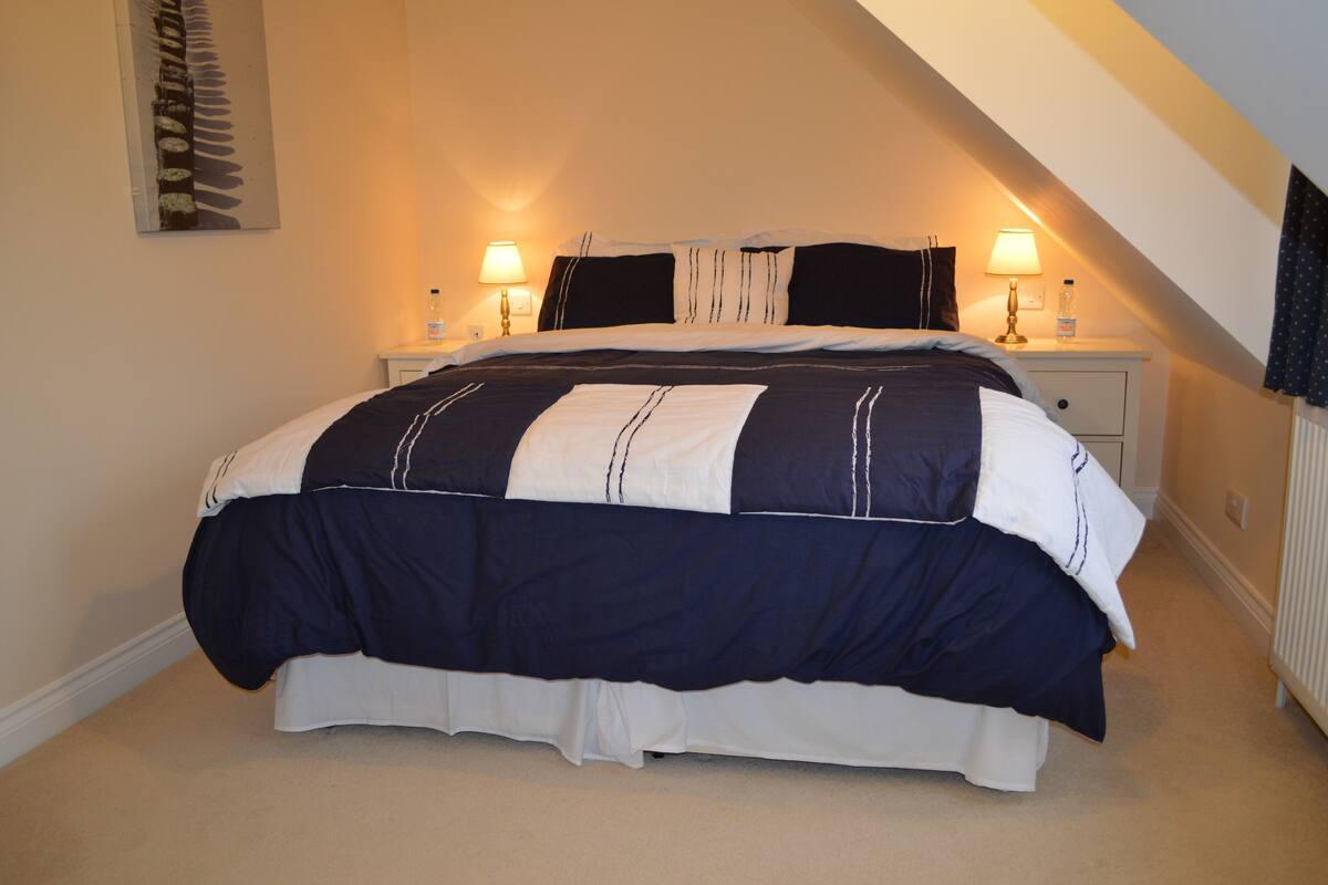 Executive Double or Twin Room, Ensuite, River View | 1 bedroom, Egyptian cotton sheets, premium bedding