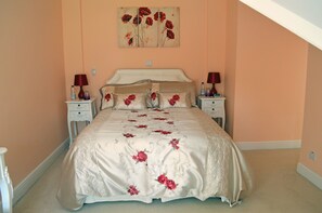 Superior Double Room, 1 Double Bed, Ensuite, River View | 1 bedroom, Egyptian cotton sheets, premium bedding - Pwll-y-Faedda (Builth Wells)