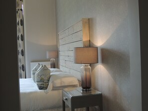 Superior King Room  | Premium bedding, laptop workspace, iron/ironing board, free WiFi - The Priory (Hereford)