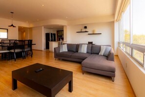 TV, DVD player, stereo, offices
