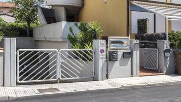 Enceinte de lâhĂ©bergement