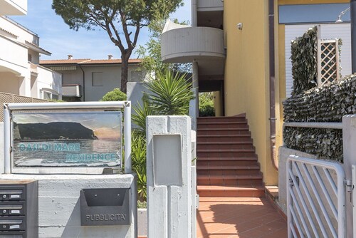 M053 - Marcelli, two-room apartment with garden 100 meters from the sea