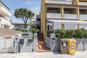 Exterior - M053 - Marcelli, two-room apartment with garden 100 meters from the sea (Marcelli)