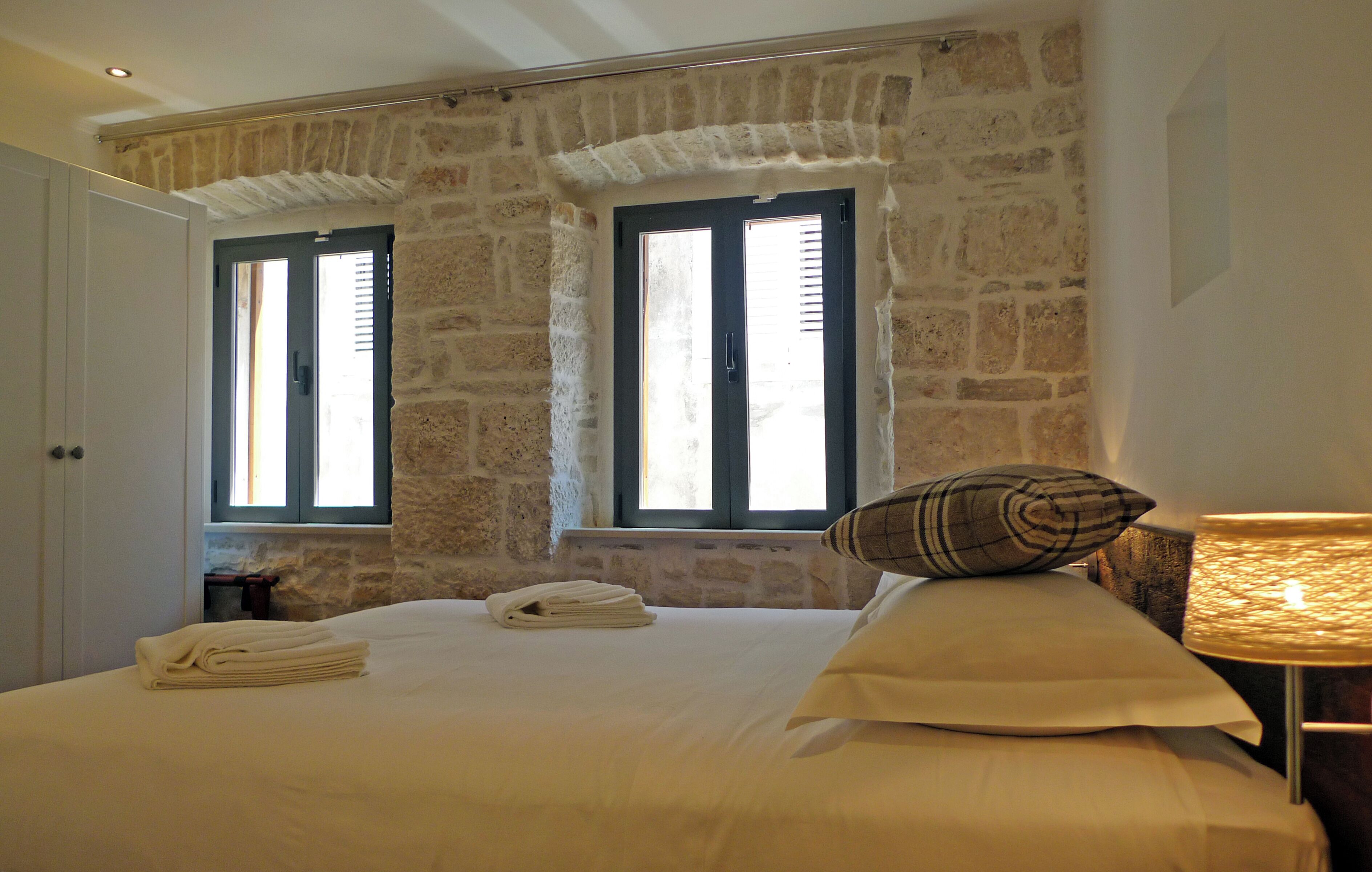 comfort double room, city view | minibar, in-room safe, individually decorated, individually furnished