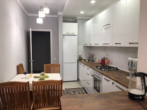 Fridge, microwave