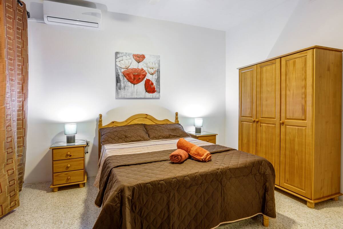 Comfort Apartment, 2 Bedrooms, Hill View | Egyptian cotton sheets, premium bedding, blackout drapes