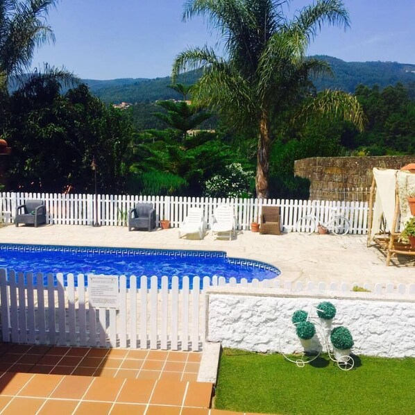 Children’s play area – outdoor