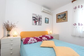 Apartment, 2 Bedrooms, Balcony, Sea View | Iron/ironing board, free cots/infant beds, free WiFi, bed sheets - Apartments Monpeloso (Rovinj)