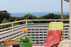 Apartment, 2 Bedrooms, Balcony, Sea View | Balcony view