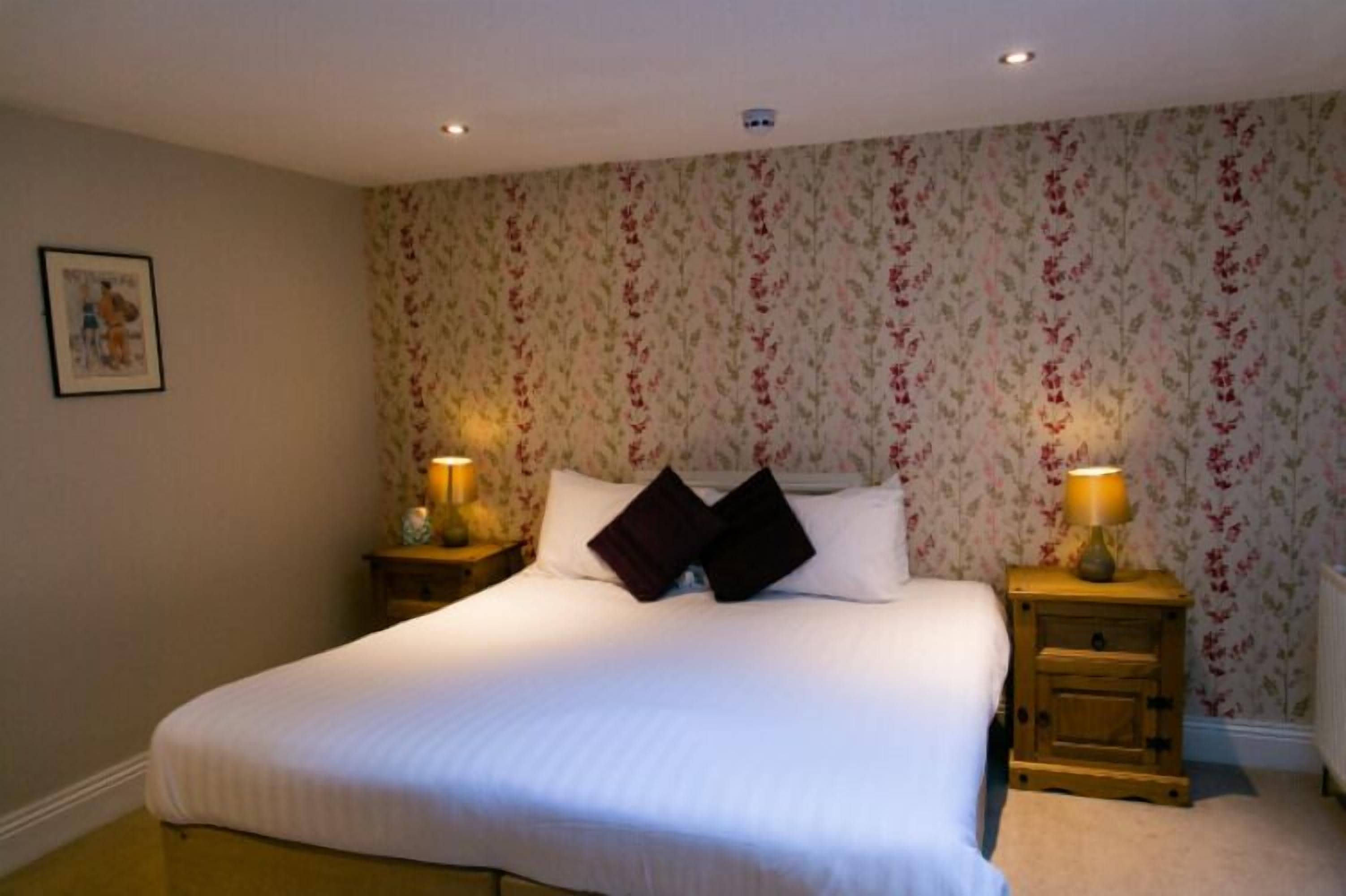 Double or Twin Room (Velux Only, No Window)