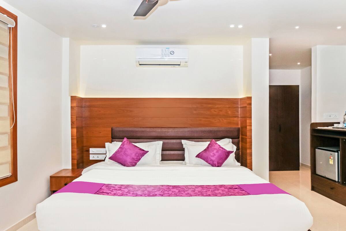 Habitación Deluxe, varias camas | Insonorización, tabla de planchar con plancha y camas extra