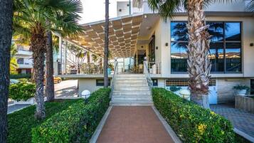 Entrada de la propiedad