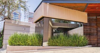 Capitalia | Stylish 2BR in Santa Fe’s Top Spot