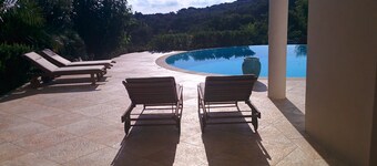 Villa with pool and jacuzzi sea view 5 minutes from the beach