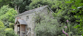 Cider Press, St Austell with riverside garden