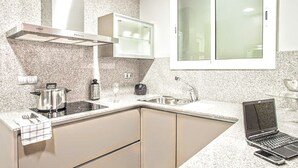 Private kitchen - La Rambla spacious 3BR monthly rental - Parsifal (Barcelona)