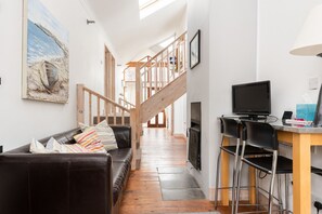 Télévision, cheminée