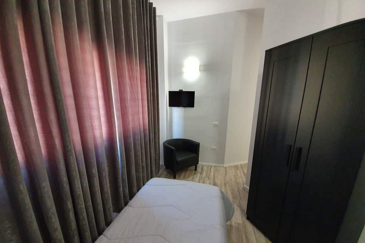 Sistema de insonorización, wifi gratis y ropa de cama